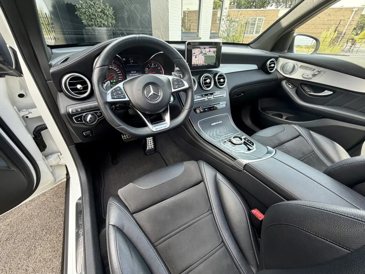 AMG 63 4MATIC+ Pano|360Camera|Keyles|Leer Wit!