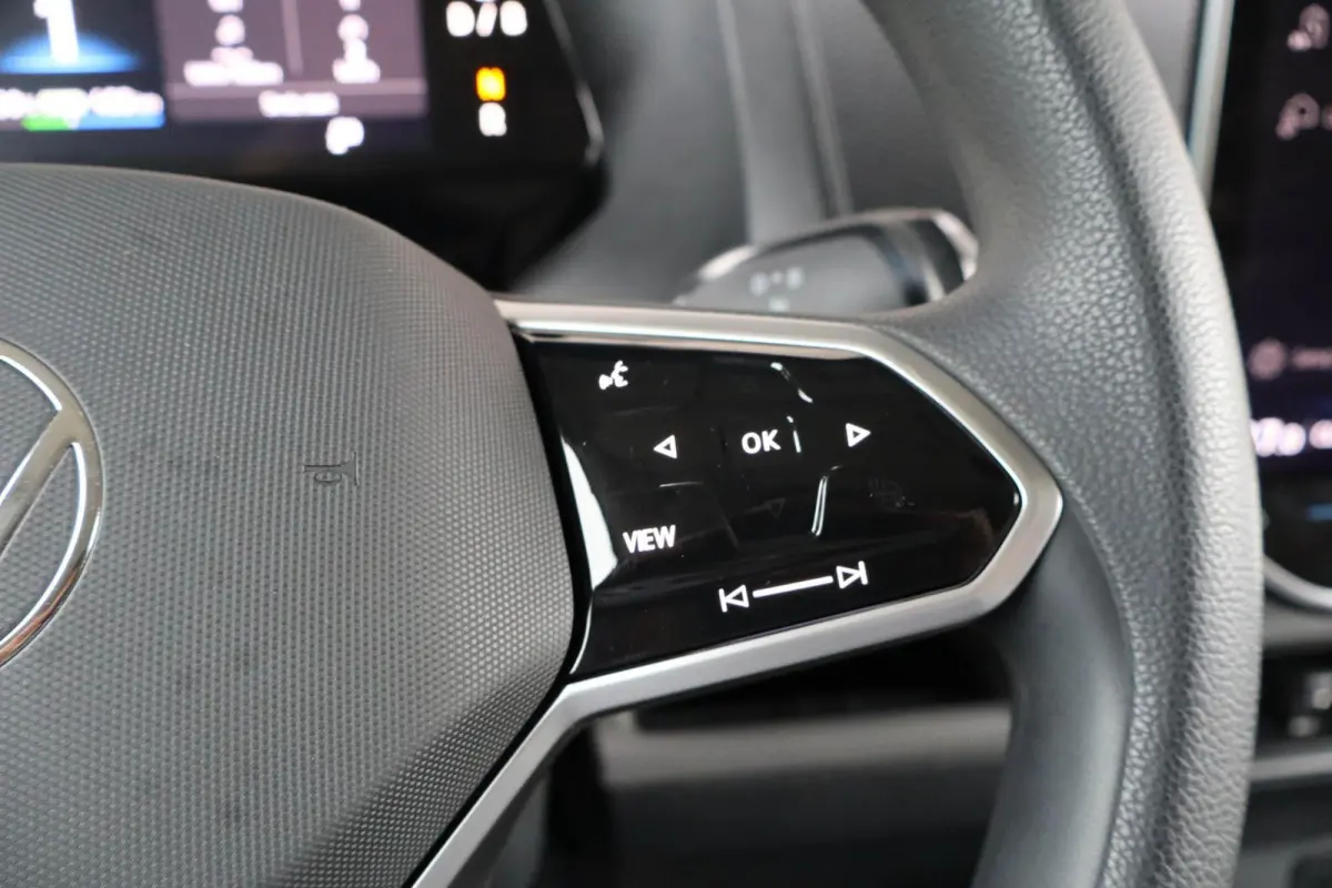 286pk Economy Business 79 kWh | SoH 99% | Trekhaak Wegklapbaar | Adaptieve Cruise Control | Volautomatische Airconditioning