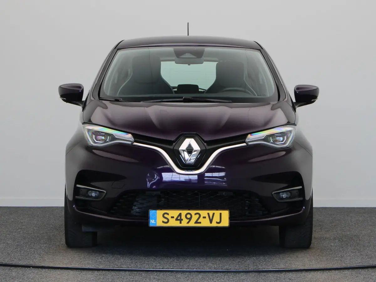 R135 Zen 52 kWh (ex Accu) | Huur Accu | Stoel verwarming | Stuur Verwarming |