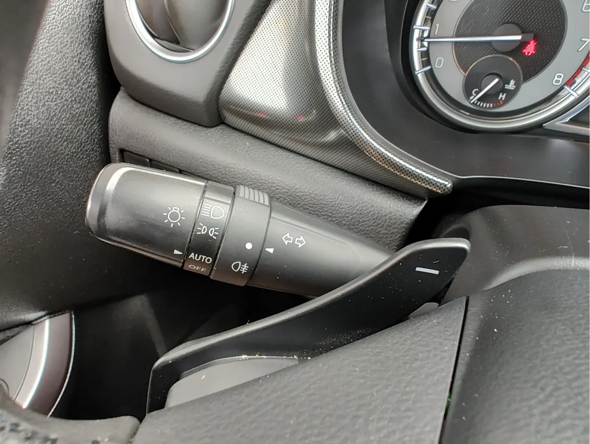 1.5 HYBRID STYLE AUTOMAAT Adaptive Cruise | Dodehoeksensoren | Keyless