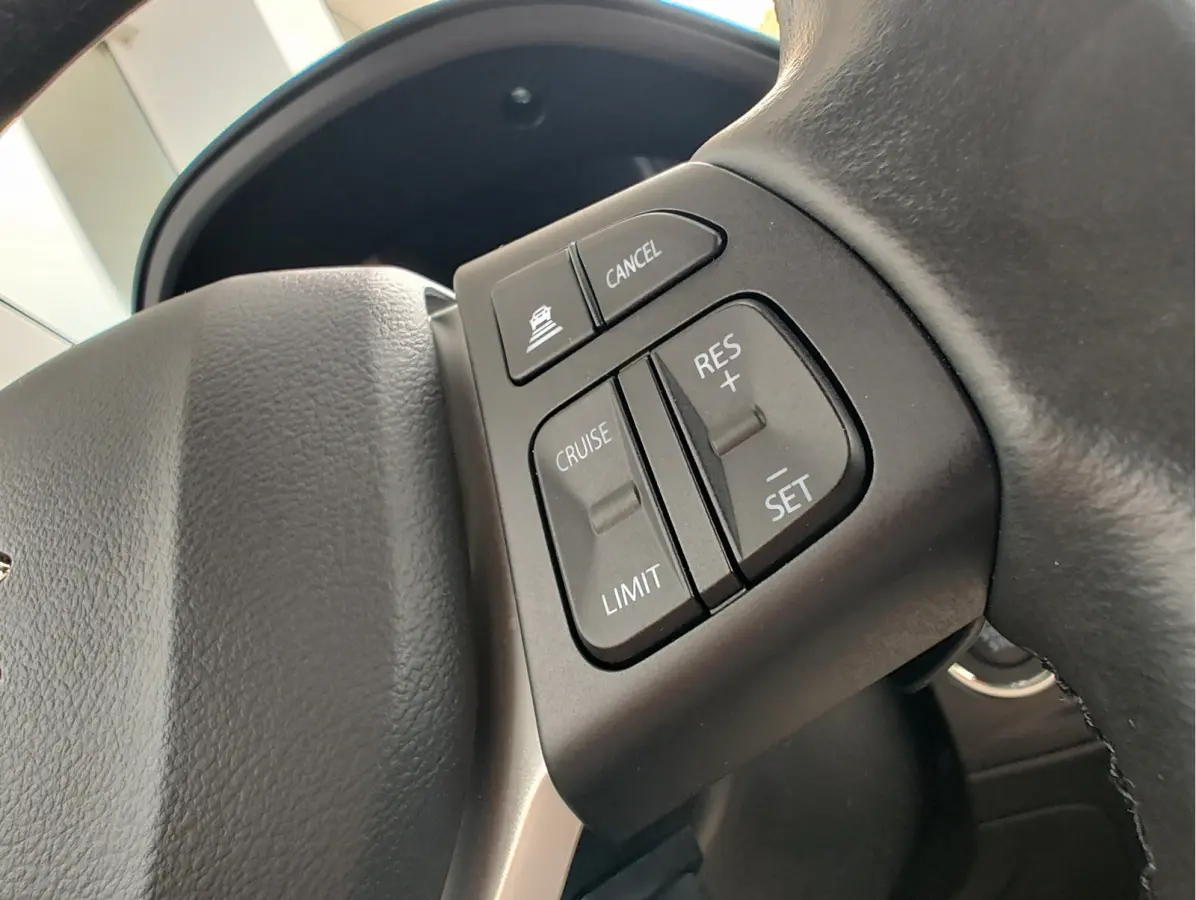 1.5 HYBRID STYLE AUTOMAAT Adaptive Cruise | Dodehoeksensoren | Keyless