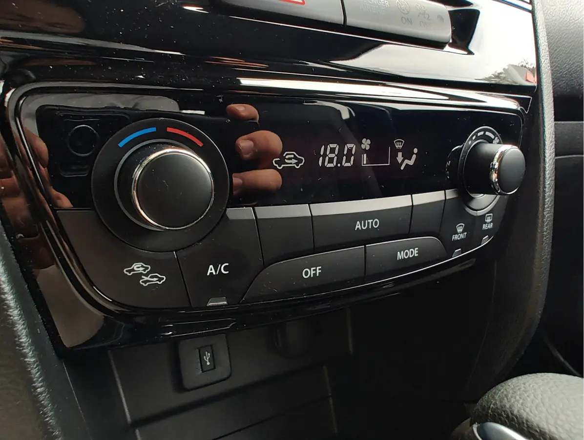 1.5 HYBRID STYLE AUTOMAAT Adaptive Cruise | Dodehoeksensoren | Keyless
