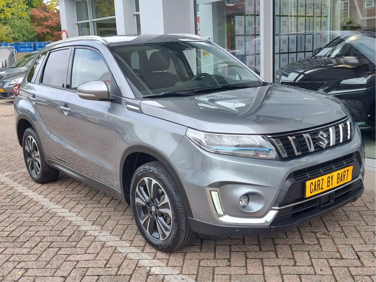 1.5 HYBRID STYLE AUTOMAAT Adaptive Cruise | Dodehoeksensoren | Keyless