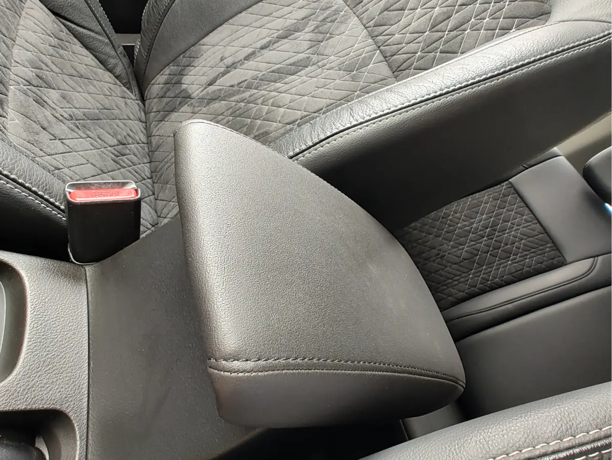 1.5 HYBRID STYLE AUTOMAAT Adaptive Cruise | Dodehoeksensoren | Keyless