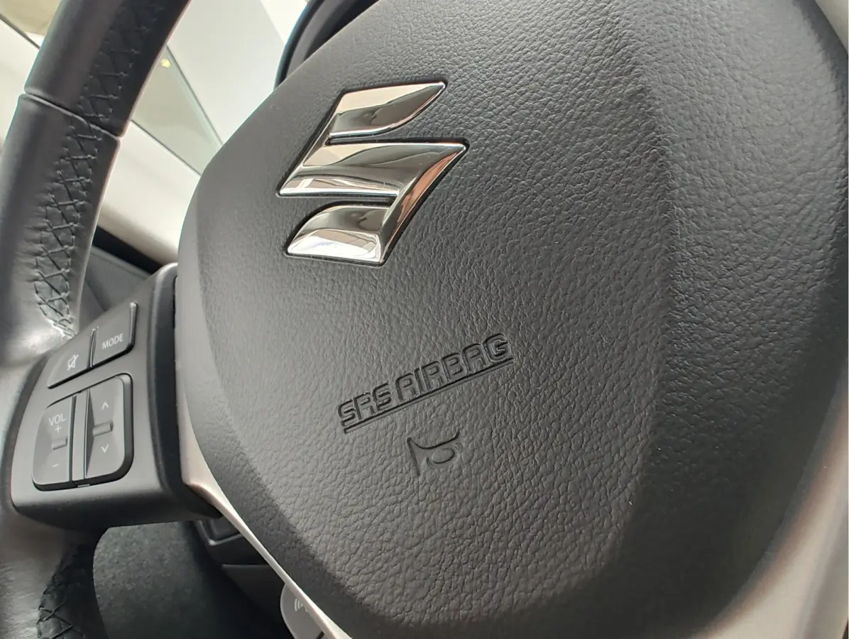 1.5 HYBRID STYLE AUTOMAAT Adaptive Cruise | Dodehoeksensoren | Keyless
