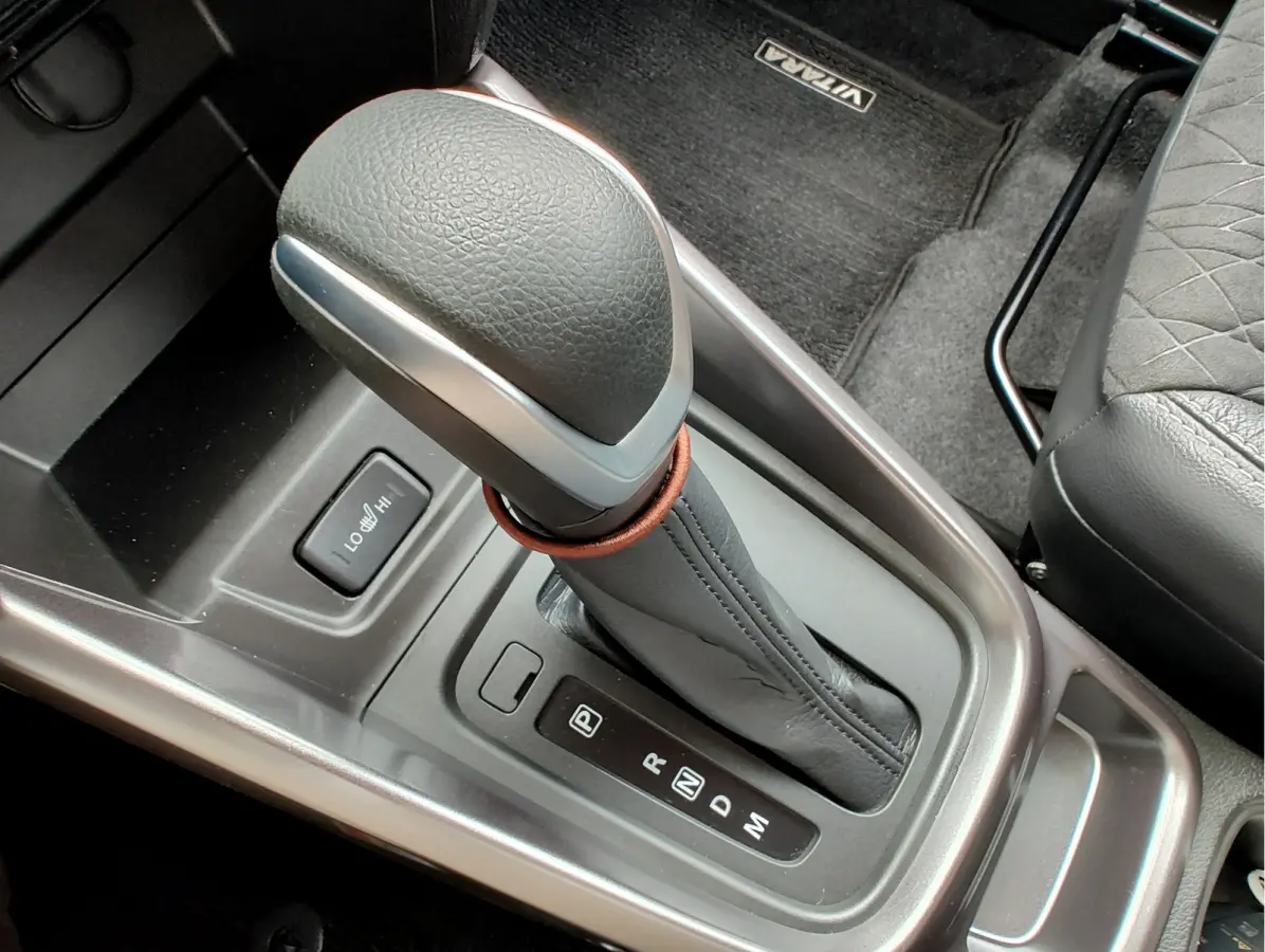 1.5 HYBRID STYLE AUTOMAAT Adaptive Cruise | Dodehoeksensoren | Keyless