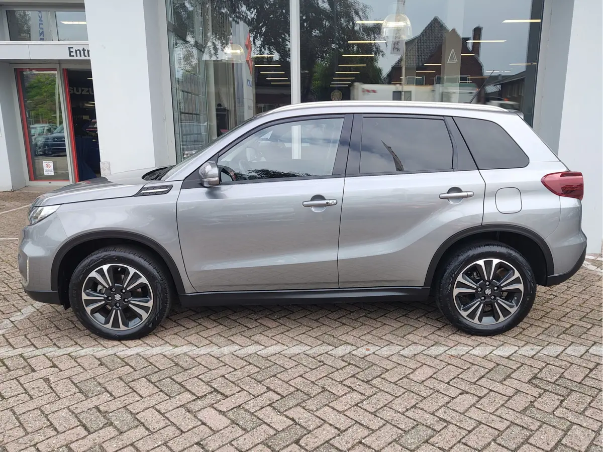 1.5 HYBRID STYLE AUTOMAAT Adaptive Cruise | Dodehoeksensoren | Keyless