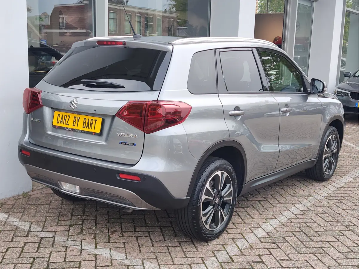 1.5 HYBRID STYLE AUTOMAAT Adaptive Cruise | Dodehoeksensoren | Keyless