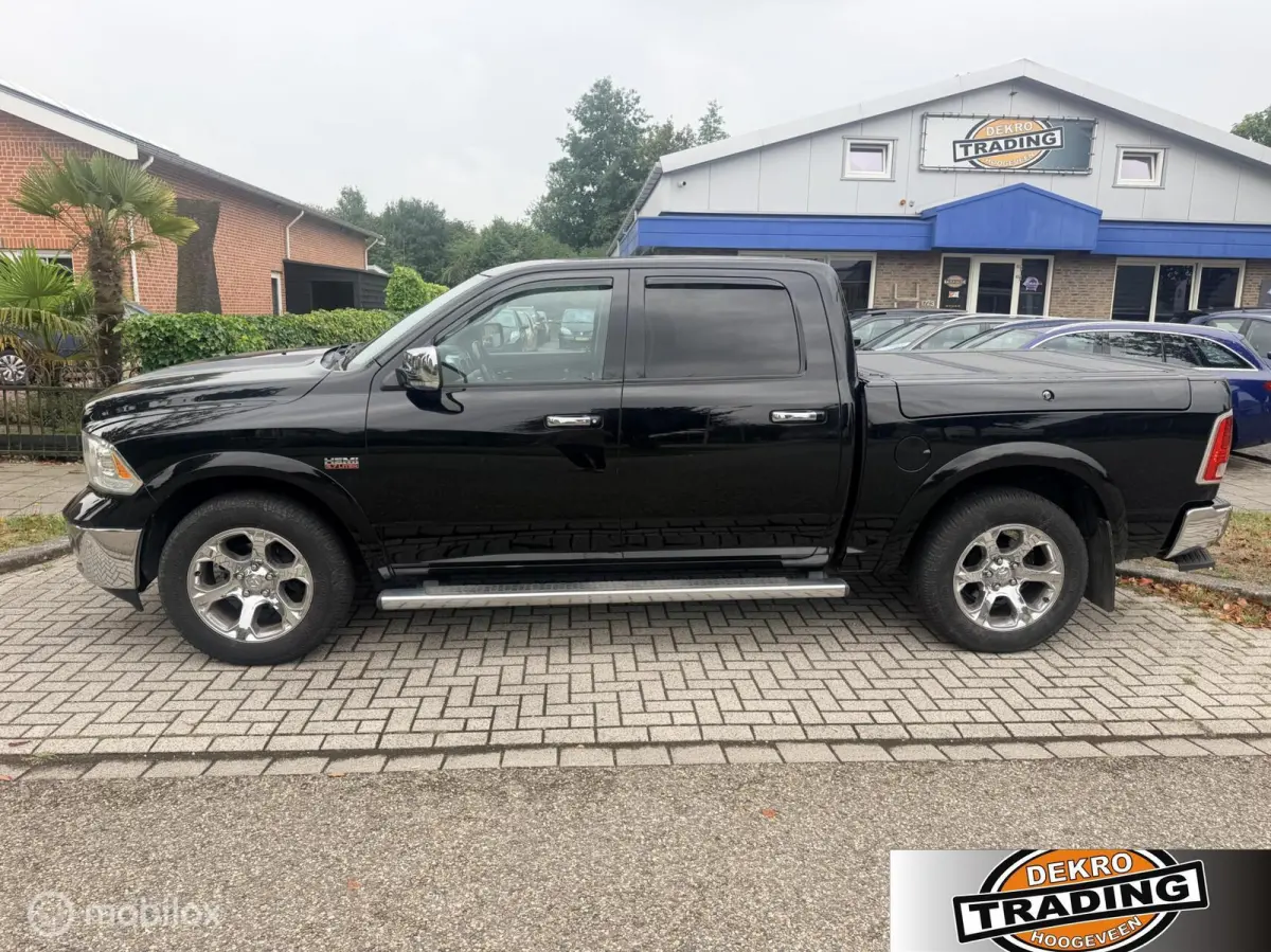 1500 5.7 V8 Quad Cab 6'4 Laramie zeer mooi!