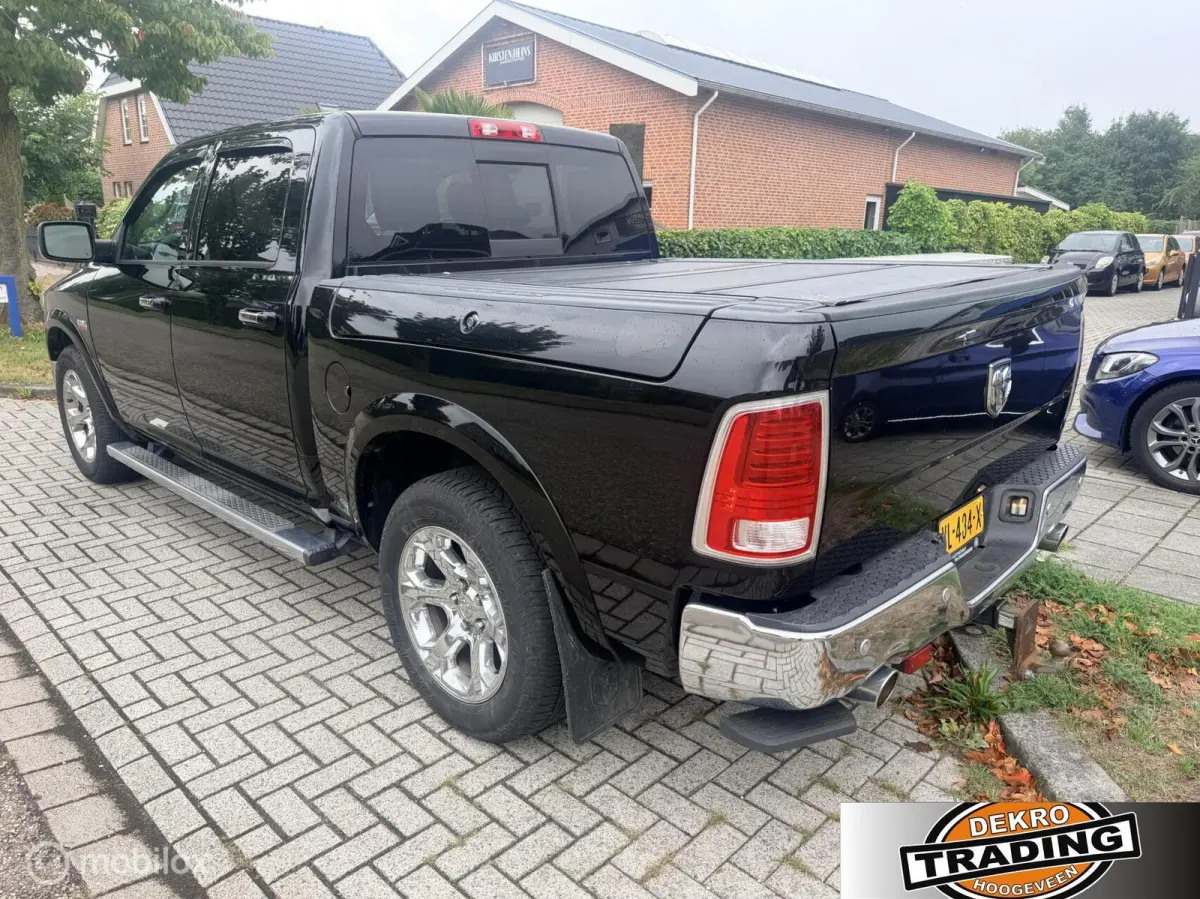 1500 5.7 V8 Quad Cab 6'4 Laramie zeer mooi!