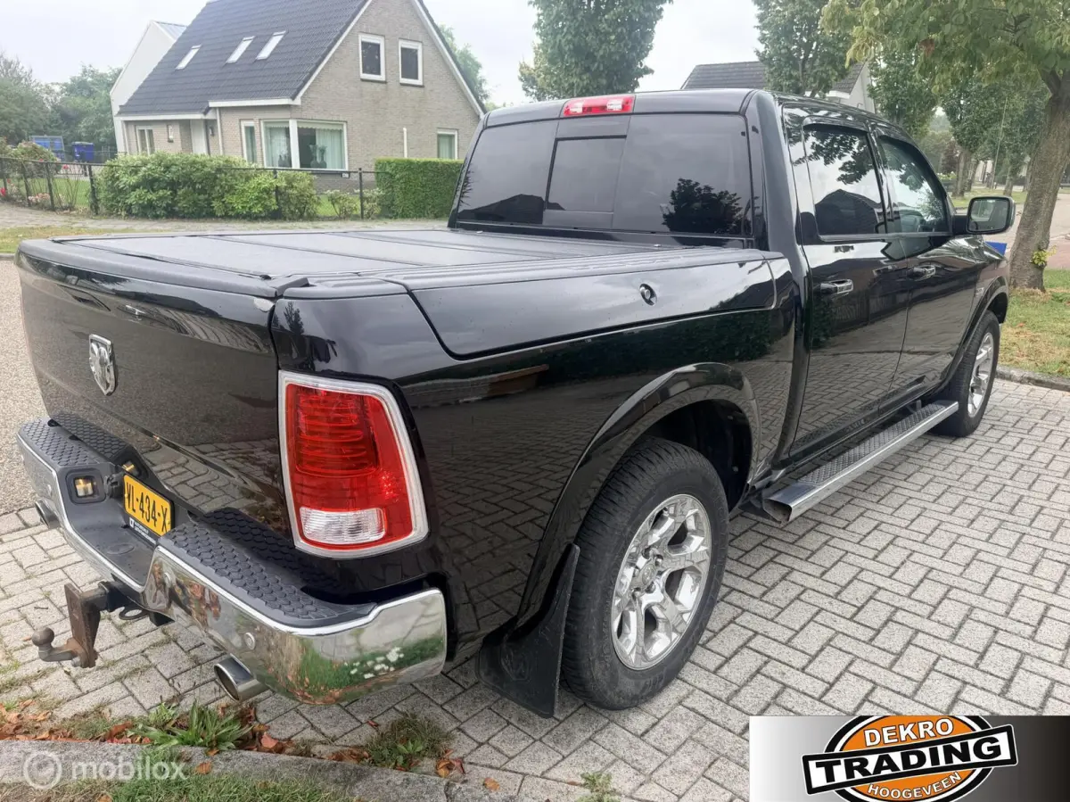 1500 5.7 V8 Quad Cab 6'4 Laramie zeer mooi!