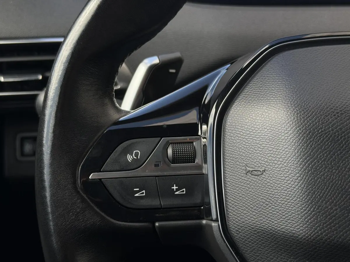 1.6 HYbrid 300pk Allure | SoH 98% | Keyless | Camera | Virtual cockpit