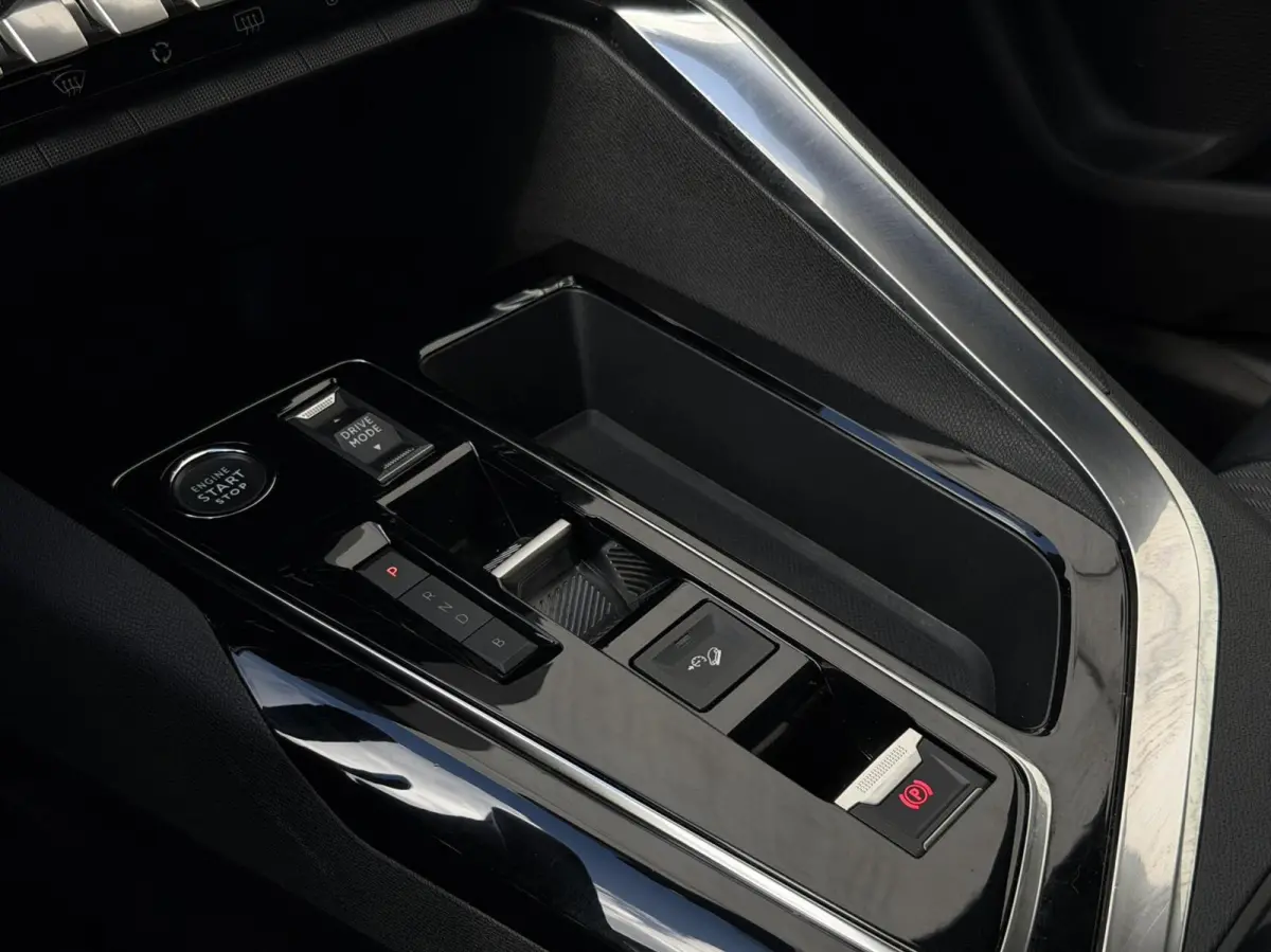 1.6 HYbrid 300pk Allure | SoH 98% | Keyless | Camera | Virtual cockpit