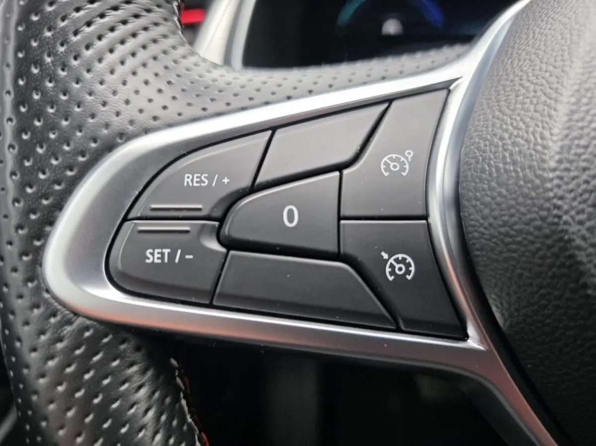 1.6 E-Tech Hybrid 145 R.S. Line