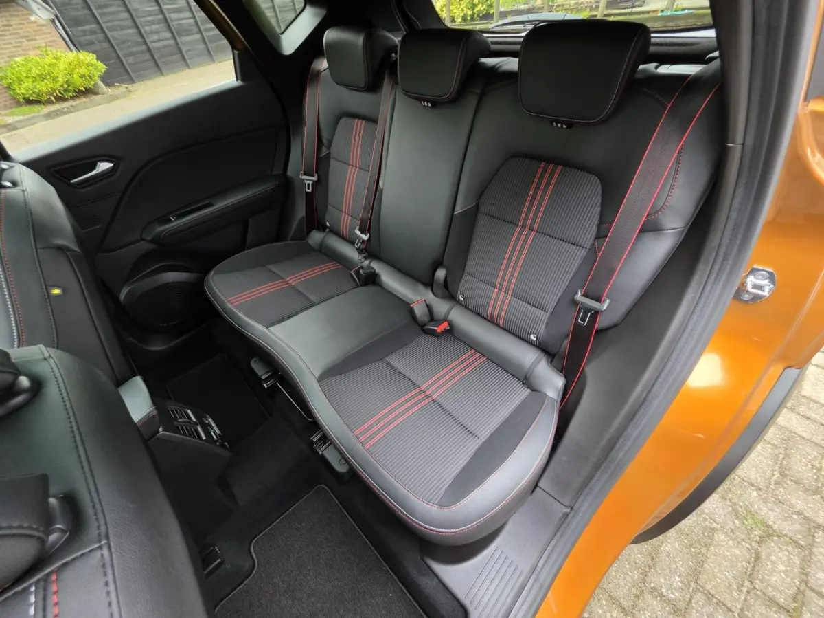 1.6 E-Tech Hybrid 145 R.S. Line