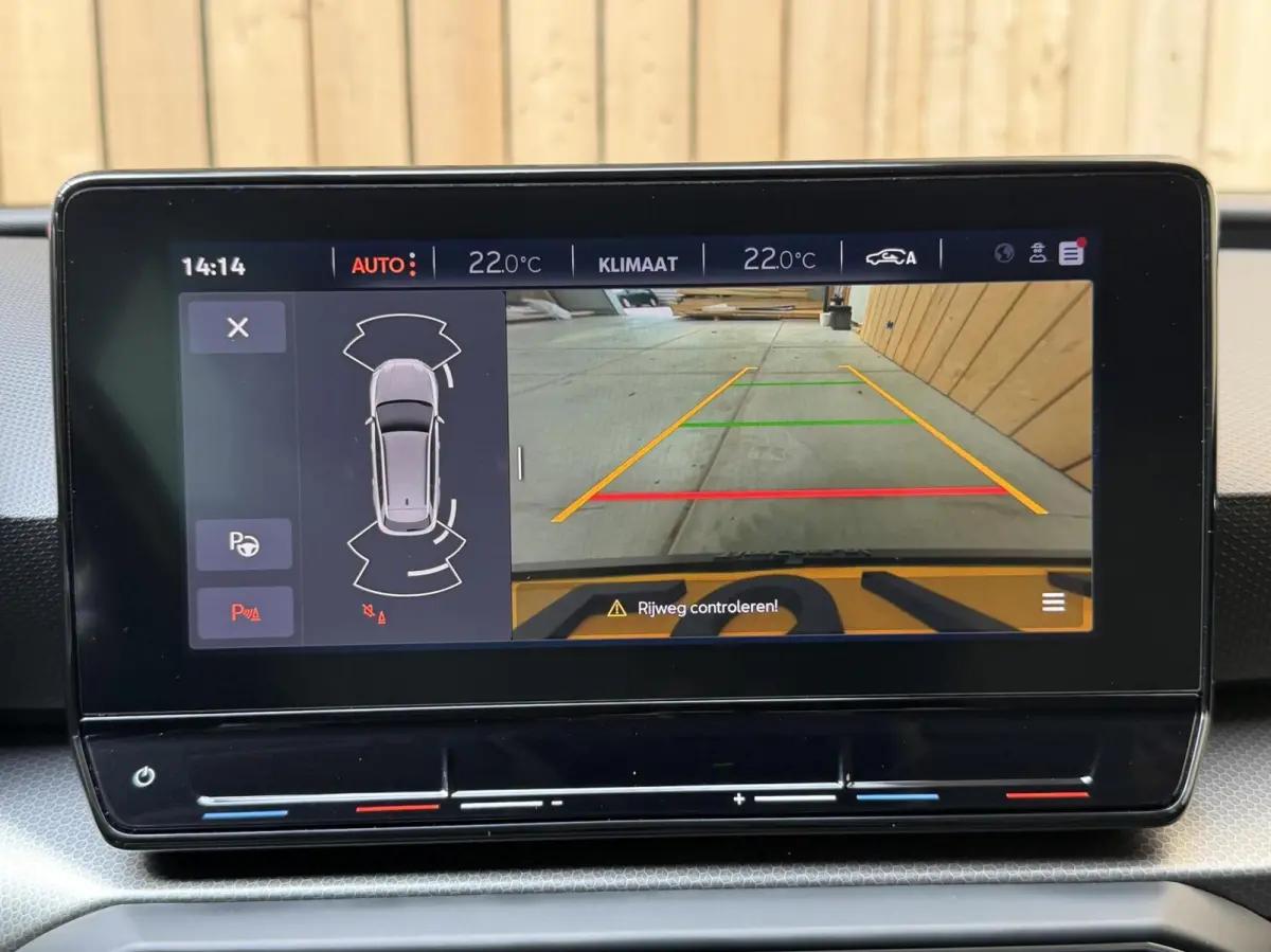 1.0 TSI Style Business Intense