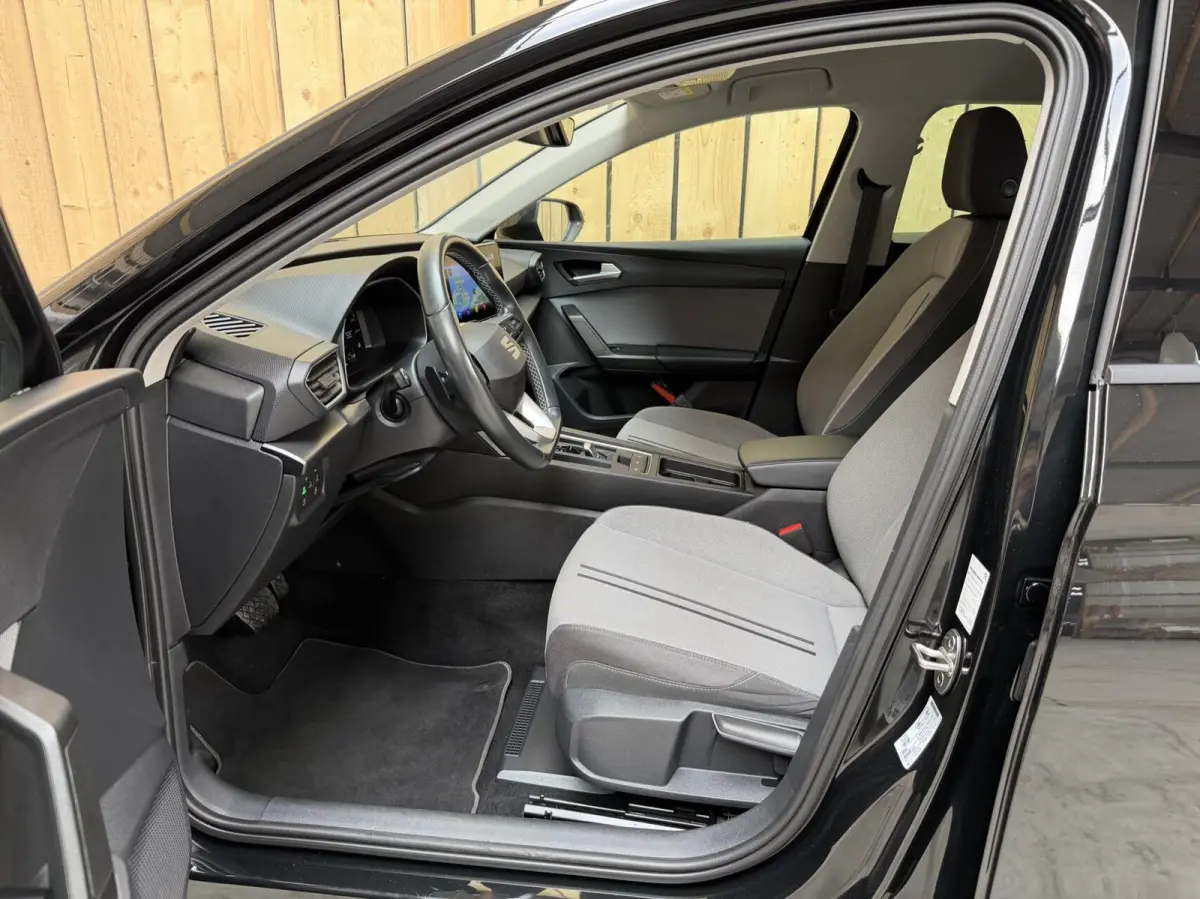 1.0 TSI Style Business Intense