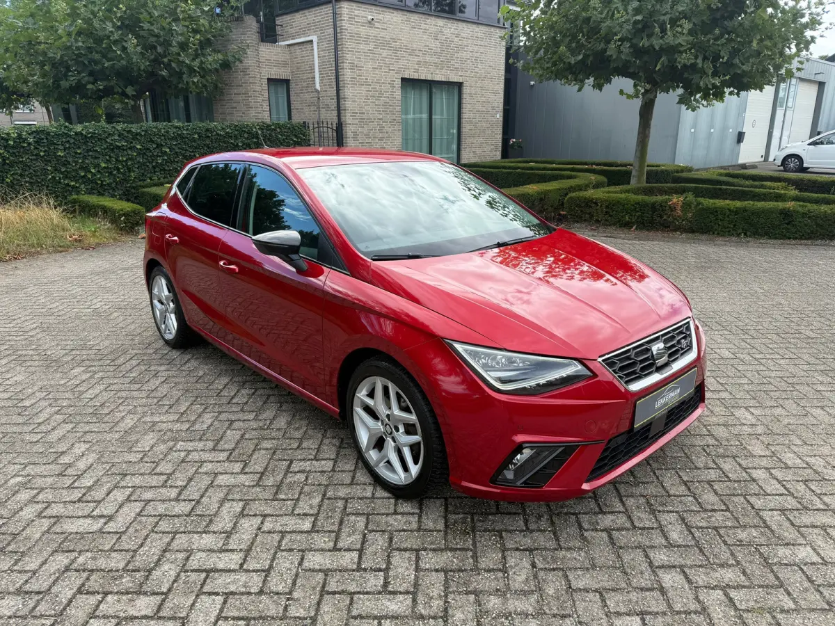 1.0 TSI FR DSG I LED I CAMERA I PDC I CLIMA I CARPLAY I 116PK