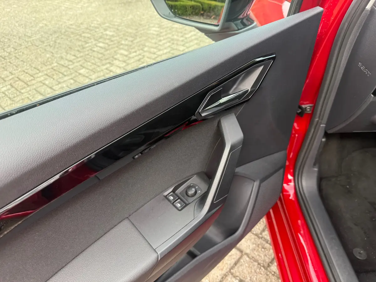 1.0 TSI FR DSG I LED I CAMERA I PDC I CLIMA I CARPLAY I 116PK