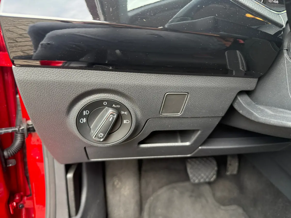 1.0 TSI FR DSG I LED I CAMERA I PDC I CLIMA I CARPLAY I 116PK