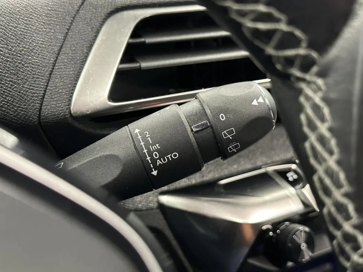1.2 PureTech Blue Lease Premium PANO CAMERA NAVI CRUISE CARPLAY.
