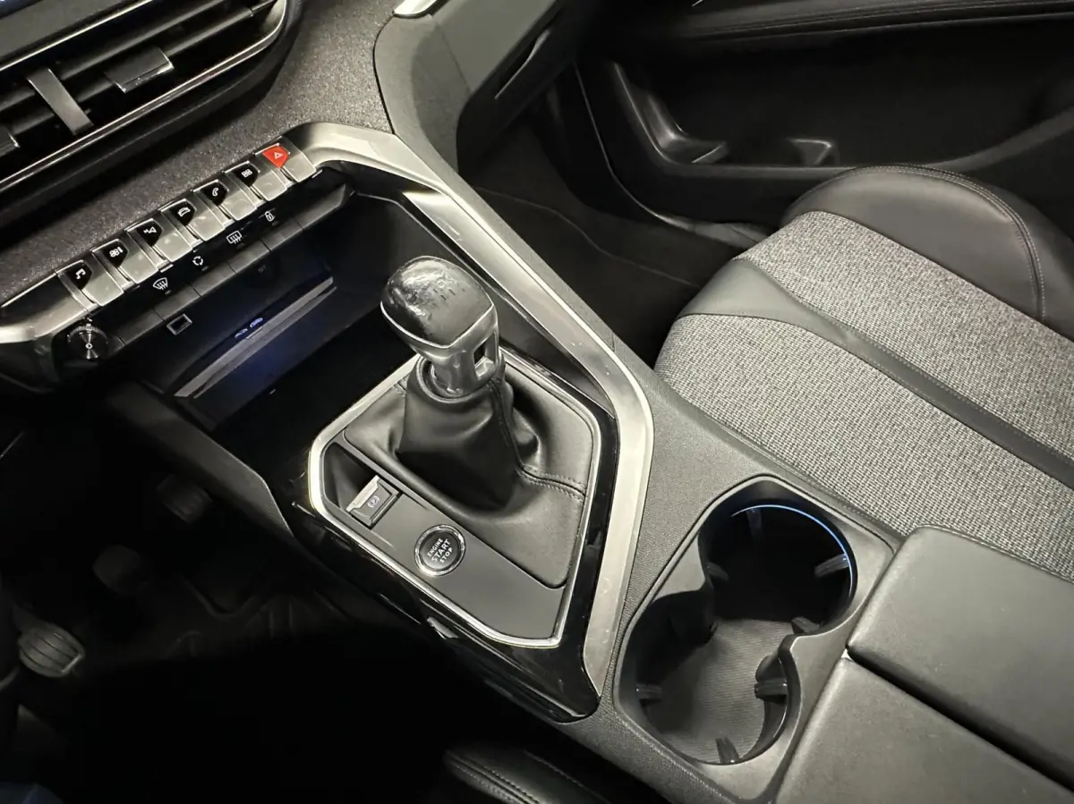 1.2 PureTech Blue Lease Premium PANO CAMERA NAVI CRUISE CARPLAY.