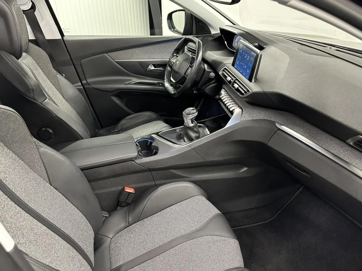 1.2 PureTech Blue Lease Premium PANO CAMERA NAVI CRUISE CARPLAY.