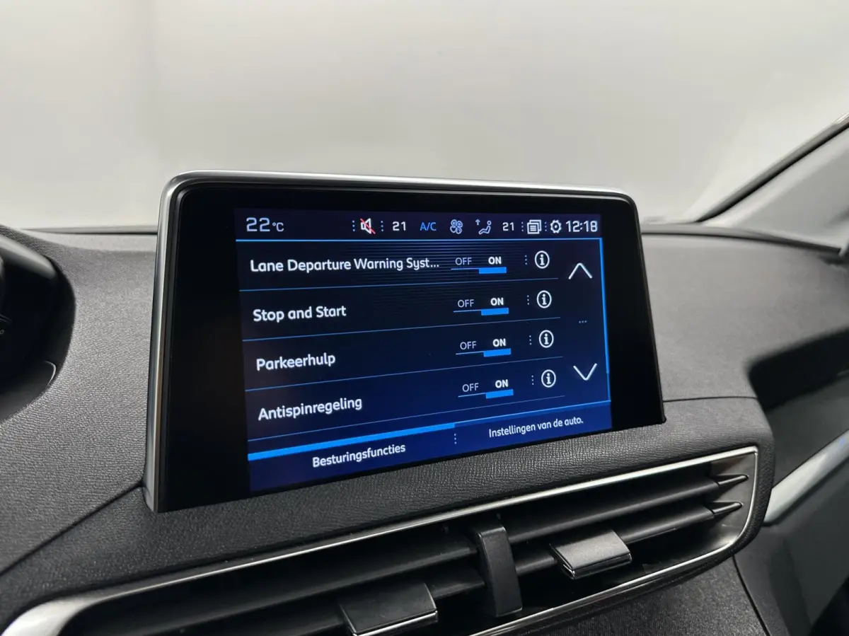 1.2 PureTech Blue Lease Premium PANO CAMERA NAVI CRUISE CARPLAY.