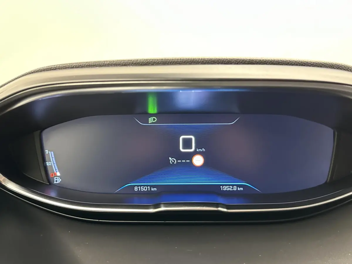 1.2 PureTech Blue Lease Premium PANO CAMERA NAVI CRUISE CARPLAY.