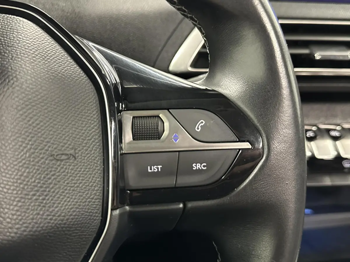 1.2 PureTech Blue Lease Premium PANO CAMERA NAVI CRUISE CARPLAY.