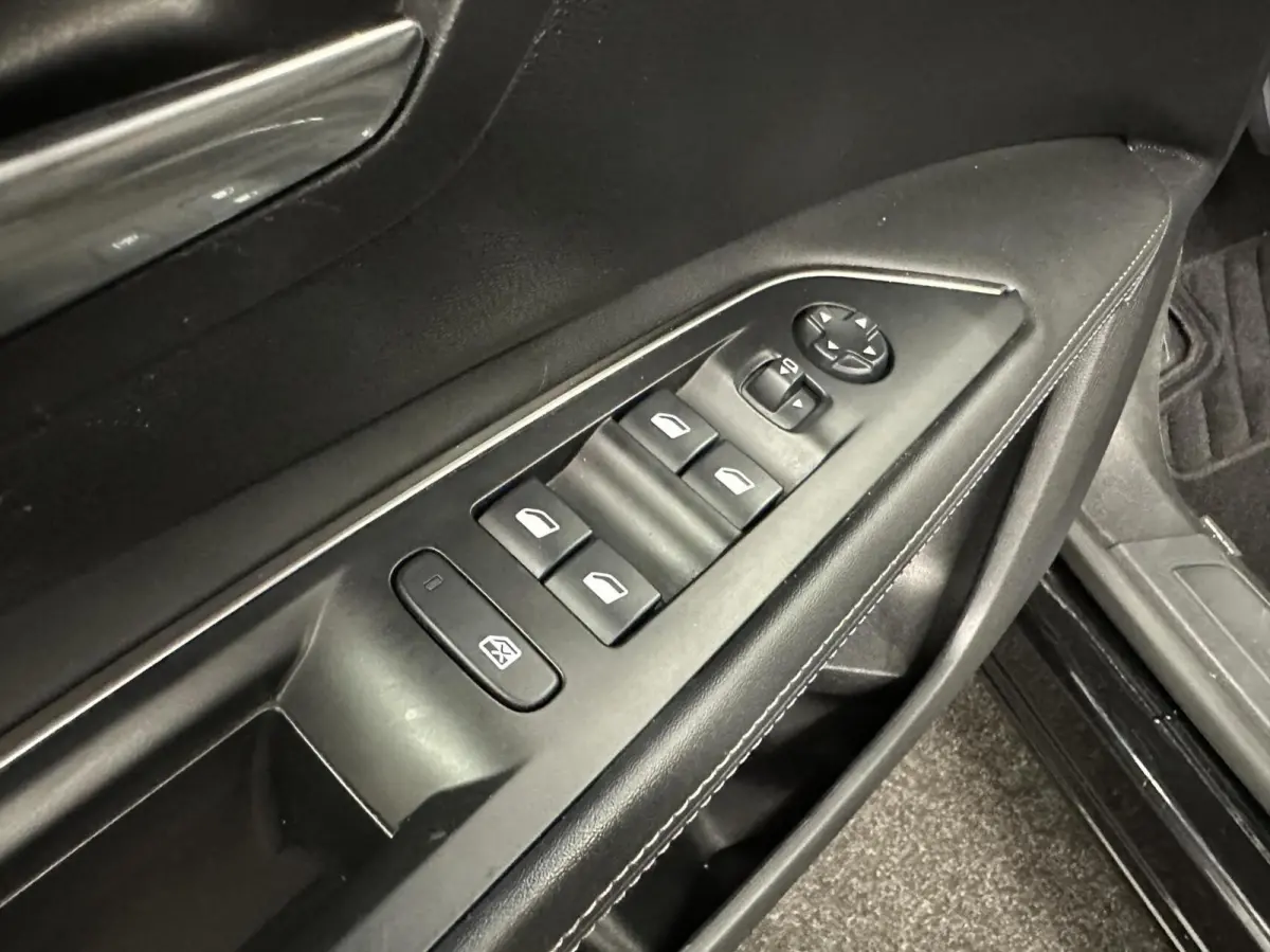 1.2 PureTech Blue Lease Premium PANO CAMERA NAVI CRUISE CARPLAY.