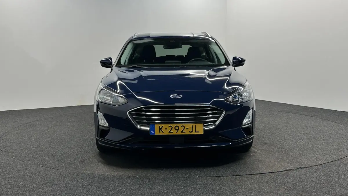 1.0 EcoBoost Hybrid Trend Edition Business CAMERA CARPLAY NAVI CRUISE LM ECC.