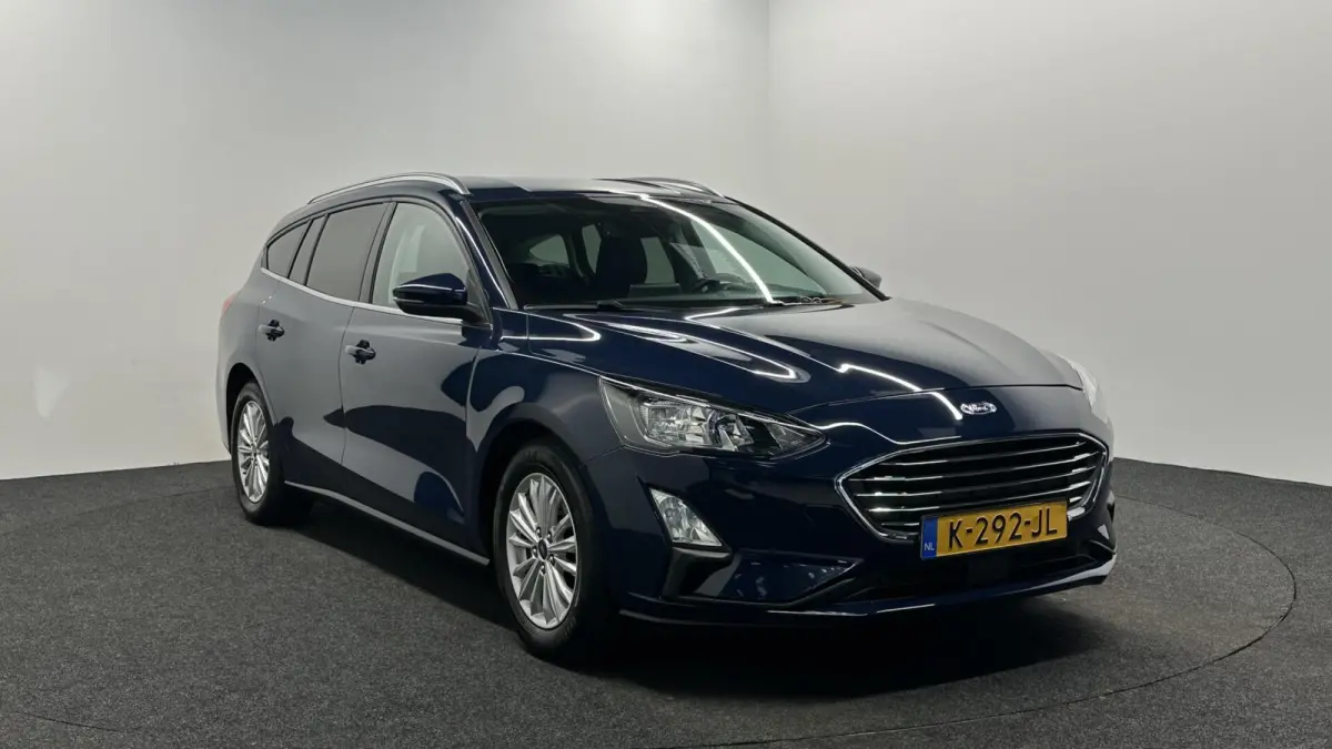 1.0 EcoBoost Hybrid Trend Edition Business CAMERA CARPLAY NAVI CRUISE LM ECC.