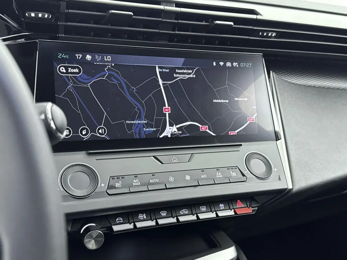 130pk Active Pack Business | Navigatie | CarPlay | Stoelverwarming | AGR Stoelen
