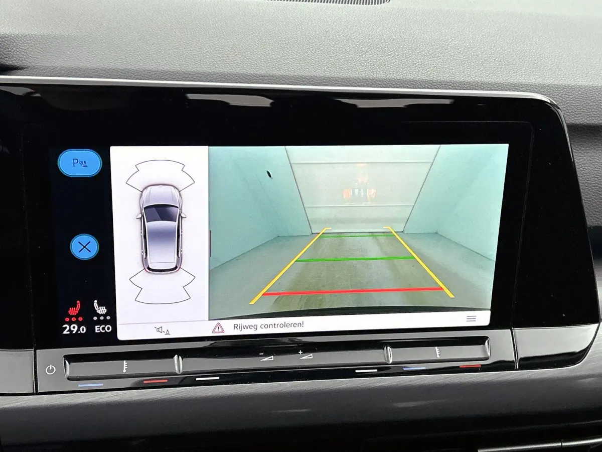 1.4 eHybrid Style | APPLE CARPLAY | ANDROID AUTO | ACHTERUITRIJCAMERA | STOELVERWARMING | STUURVERWARMING | SFEERVERLICHTING | IQ LIGHT VOOR | LICHTMETALEN VELGEN | COMFORT STOELEN | DAB RAD