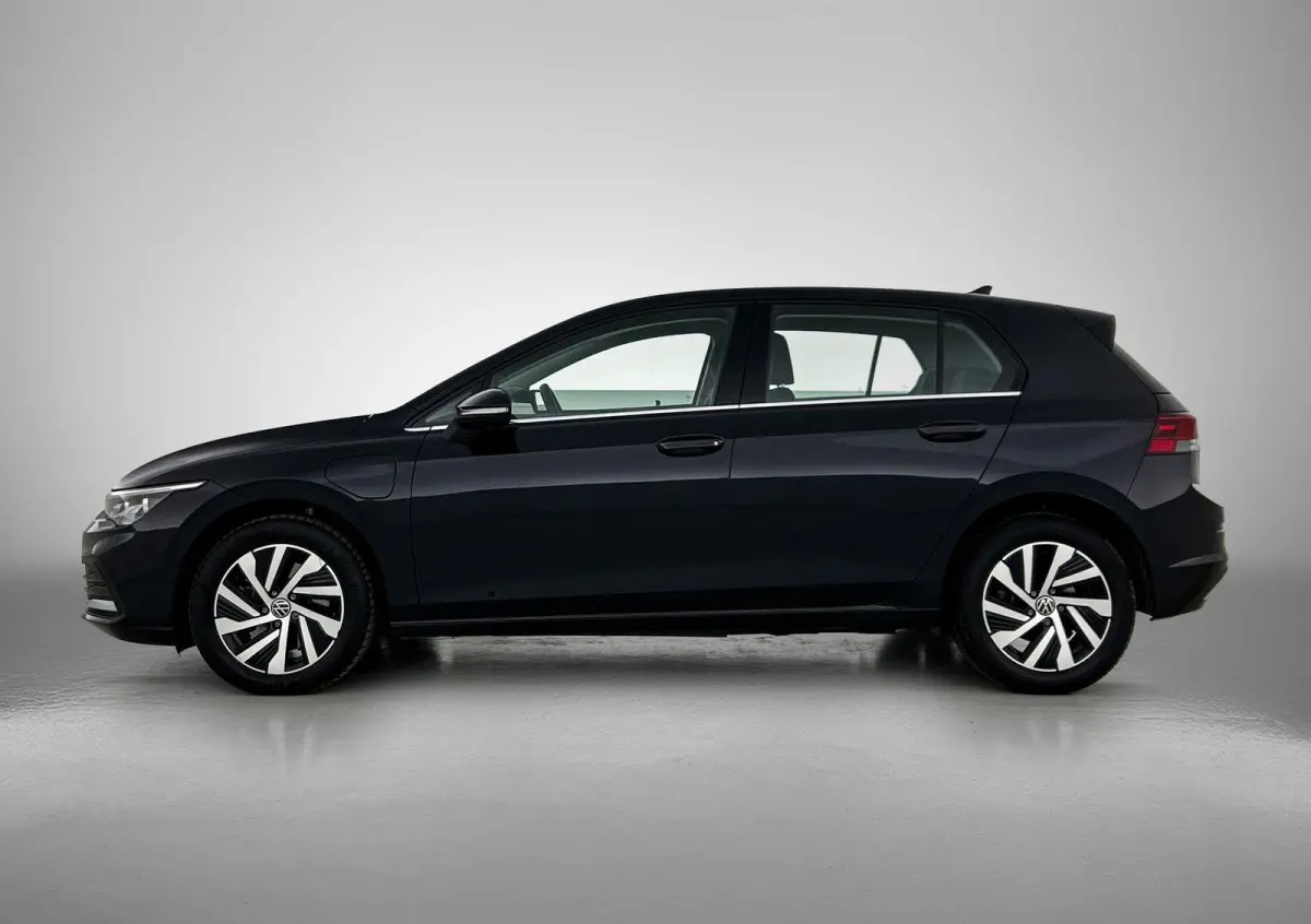 1.4 eHybrid Style | APPLE CARPLAY | ANDROID AUTO | ACHTERUITRIJCAMERA | STOELVERWARMING | STUURVERWARMING | SFEERVERLICHTING | IQ LIGHT VOOR | LICHTMETALEN VELGEN | COMFORT STOELEN | DAB RAD