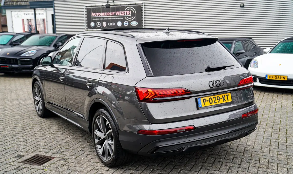 55 TFSI e quattro Pro Line Plus | Luchtvering | Head Up Display | Elektrisch trekhaak | Apple Carplay | Bang & Olufsen