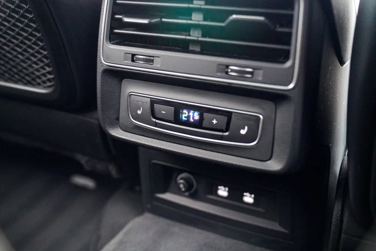 55 TFSI e quattro Pro Line Plus | Luchtvering | Head Up Display | Elektrisch trekhaak | Apple Carplay | Bang & Olufsen