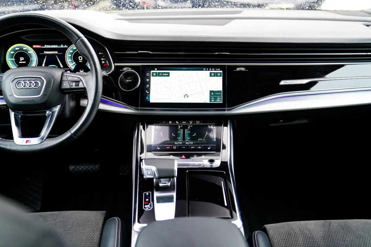 55 TFSI e quattro Pro Line Plus | Luchtvering | Head Up Display | Elektrisch trekhaak | Apple Carplay | Bang & Olufsen