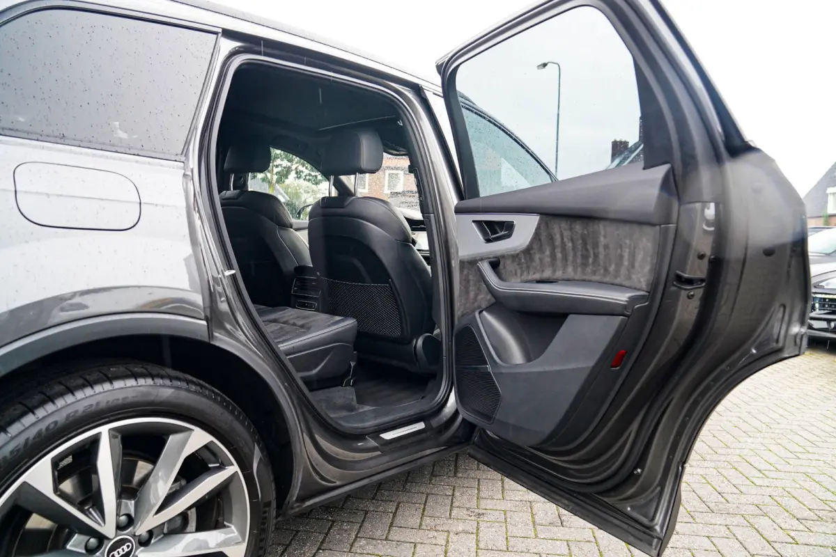 55 TFSI e quattro Pro Line Plus | Luchtvering | Head Up Display | Elektrisch trekhaak | Apple Carplay | Bang & Olufsen