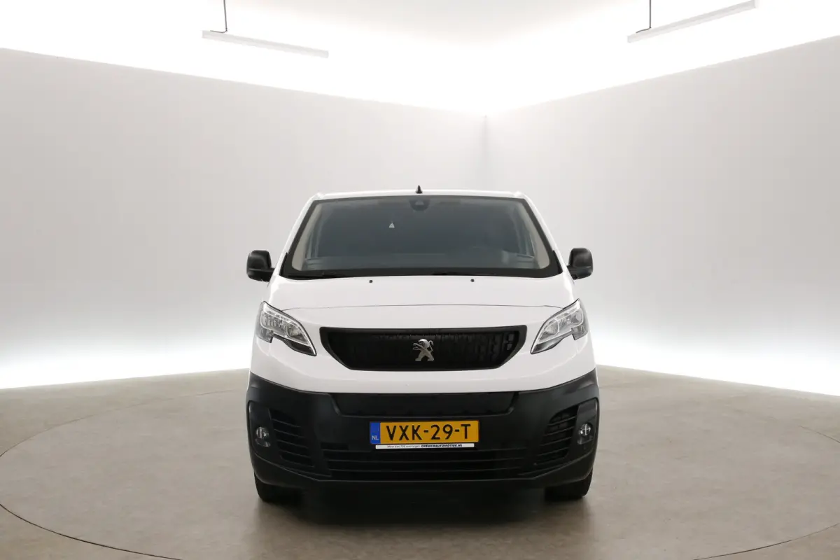 75 kWh L3H1 Long Range | Snelladen | SOH 94% | Airco | Cruise | 3 Zits | Carplay | Parkeersens.