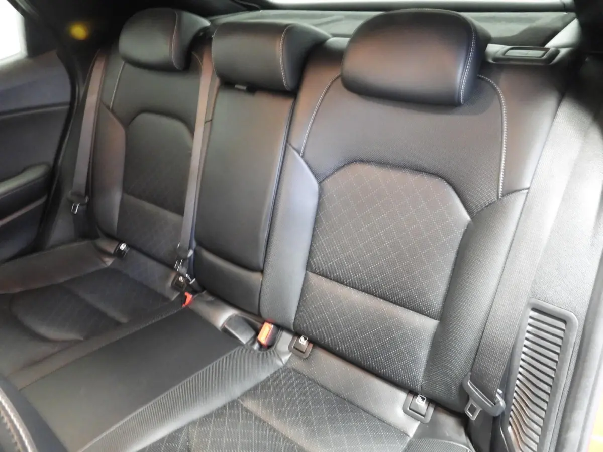 1.6 GDi PHEV Plug-In ExecutiveLine LEER/MEMORY/LED/18"LMV!