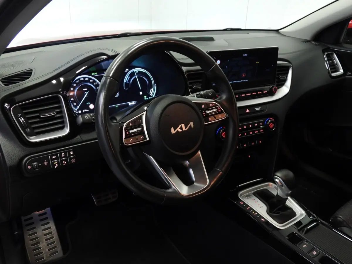 1.6 GDi PHEV Plug-In ExecutiveLine LEER/MEMORY/LED/18"LMV!