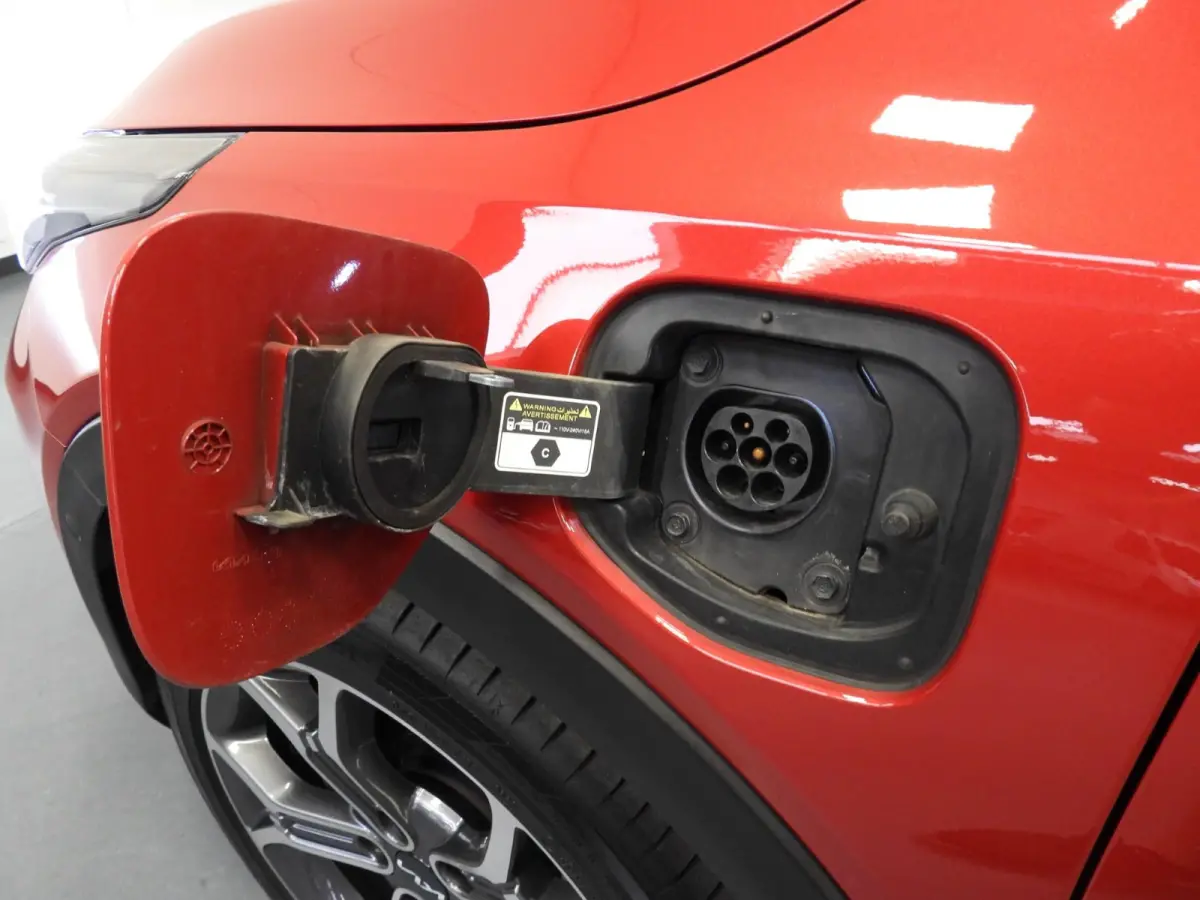 1.6 GDi PHEV Plug-In ExecutiveLine LEER/MEMORY/LED/18"LMV!
