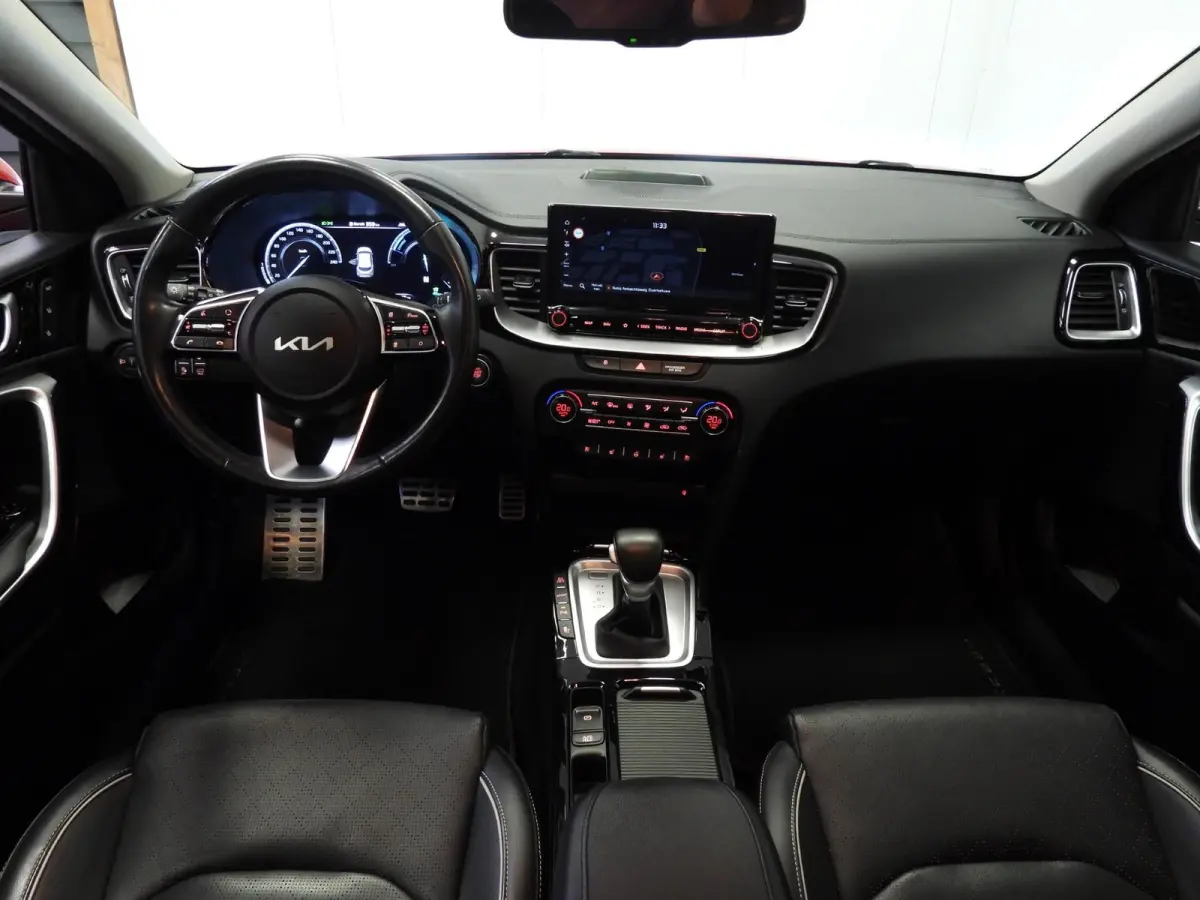 1.6 GDi PHEV Plug-In ExecutiveLine LEER/MEMORY/LED/18"LMV!