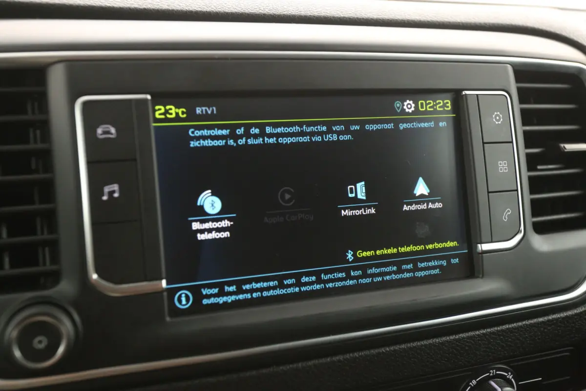 Elektrisch 75 kWh L3H1 Long Range | Snelladen | SOH 94% | Airco | Cruise | 3 Zits | Carplay | Parkeersens.