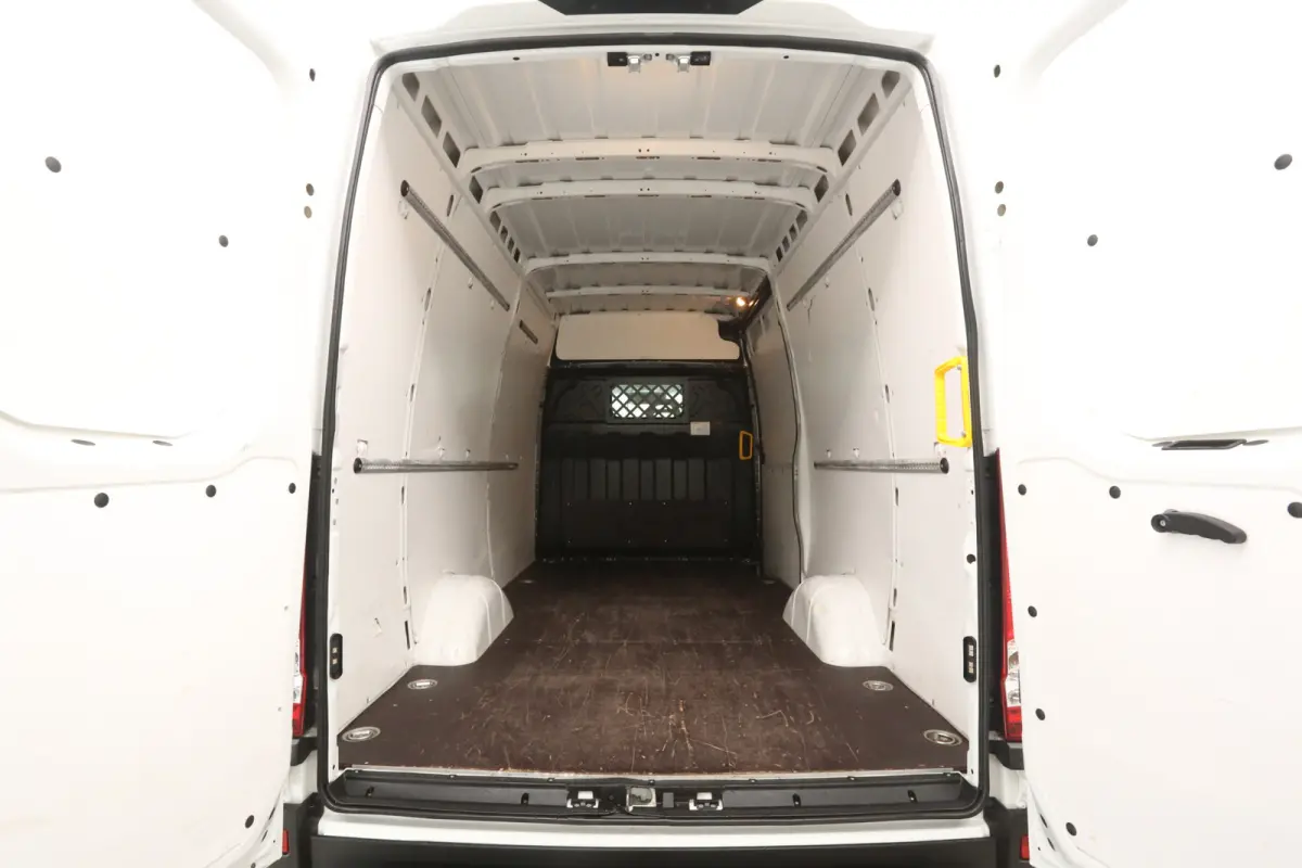 35S16V 2.3 352 L2H2 157pk | 3500KG Trekgew. | Trekhaak | Clima | 3 Zits | Parkeersens.