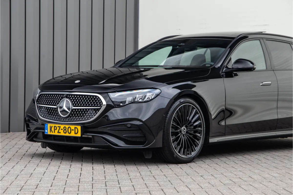300 e AMG Premium, Pano, Distronic, Trekhaak, Nightpakket 2025