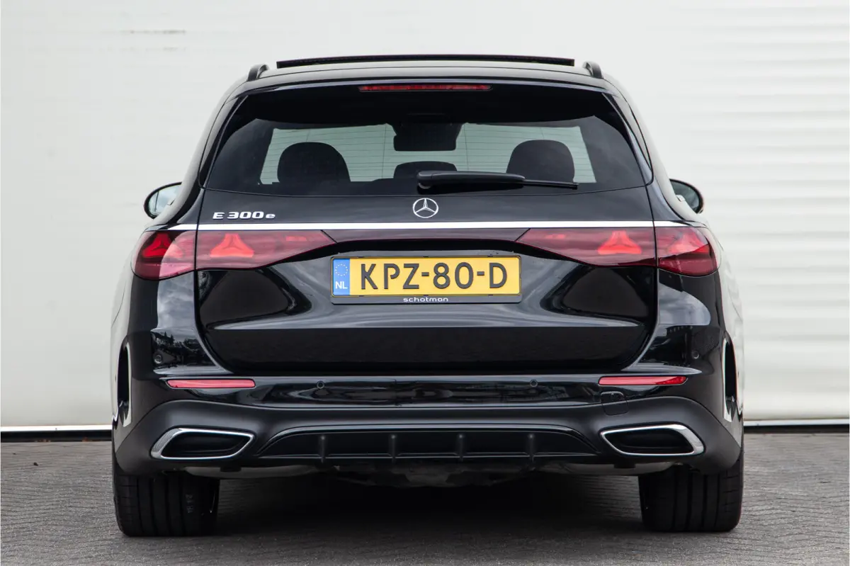 300 e AMG Premium, Pano, Distronic, Trekhaak, Nightpakket 2025