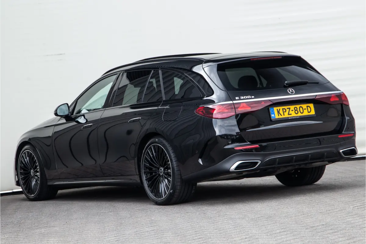 300 e AMG Premium, Pano, Distronic, Trekhaak, Nightpakket 2025